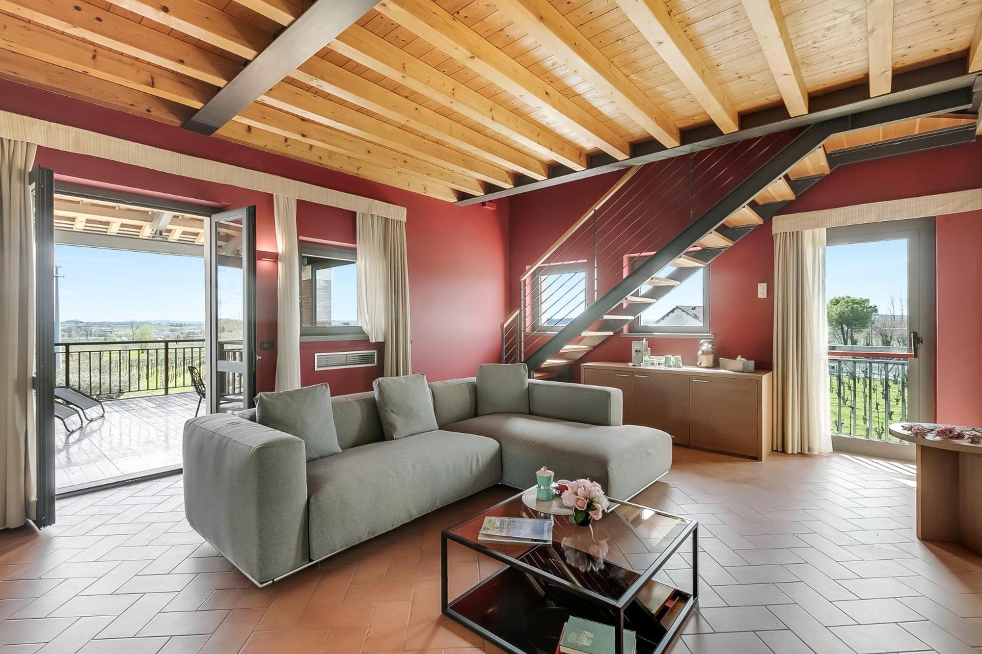 Almavite Wine Resort With Pool Desenzano del Garda Eksteriør billede